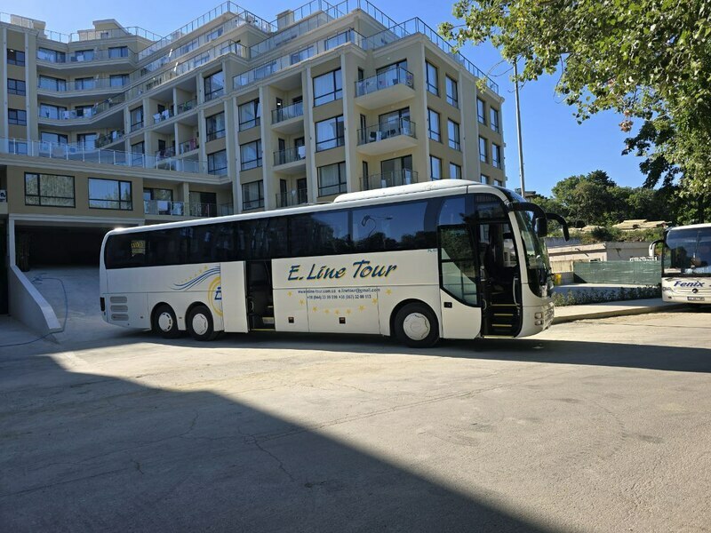 Neoplan Bus